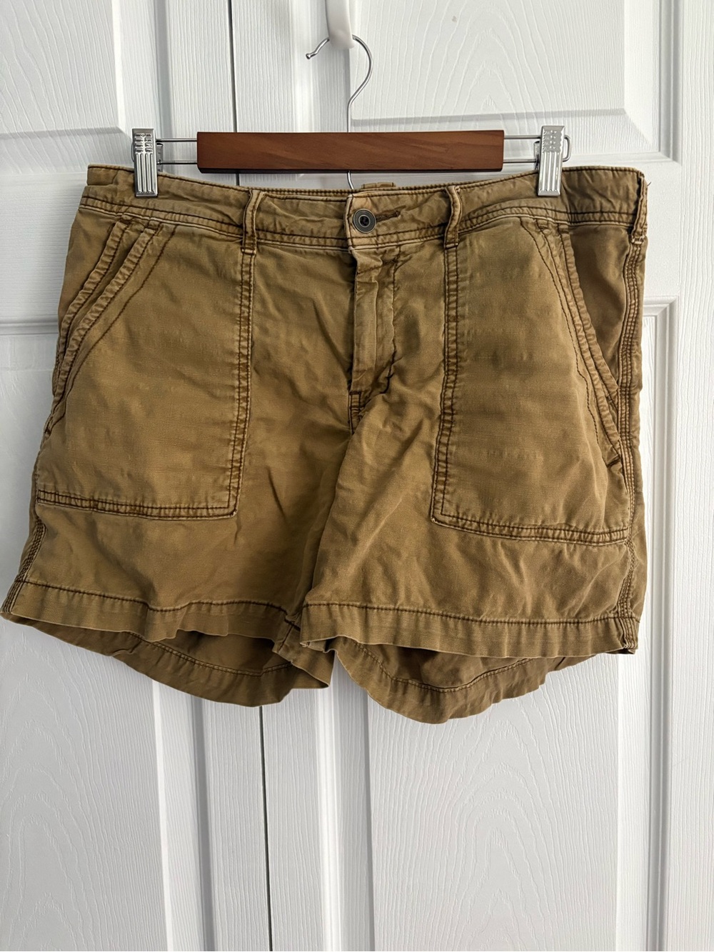 Anthropologie Women's Cargo Shorts in Khaki Brown